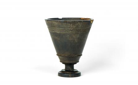 An Ethiopian cup in rhinoceros horn (1/2)
